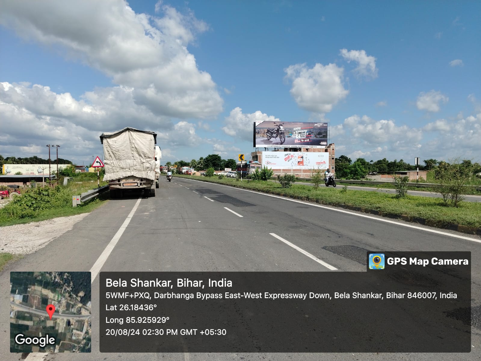 Highway hoarding with GPS